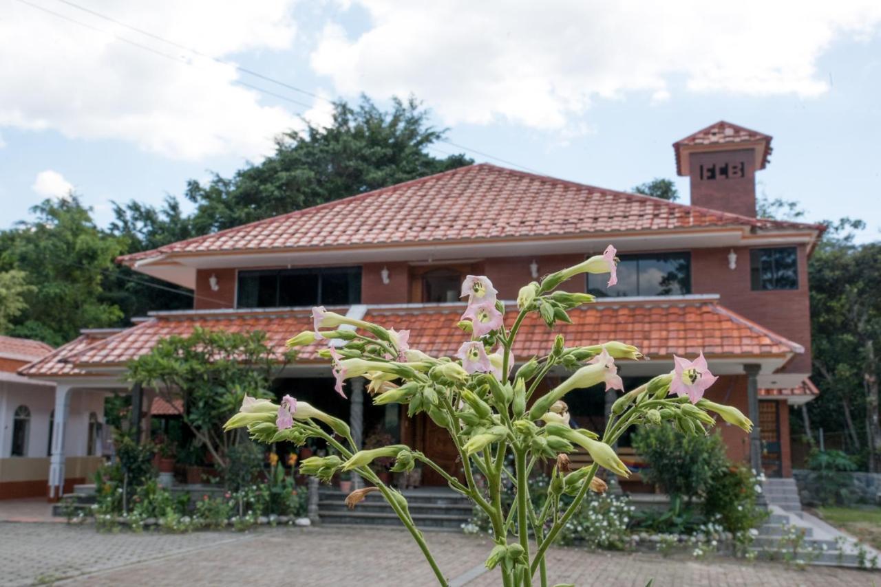 Garden House Hotel Vilcabamba Exterior photo